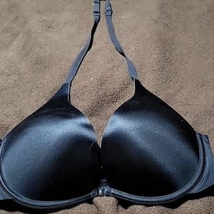 Victoria's Secret 34D plunge bra